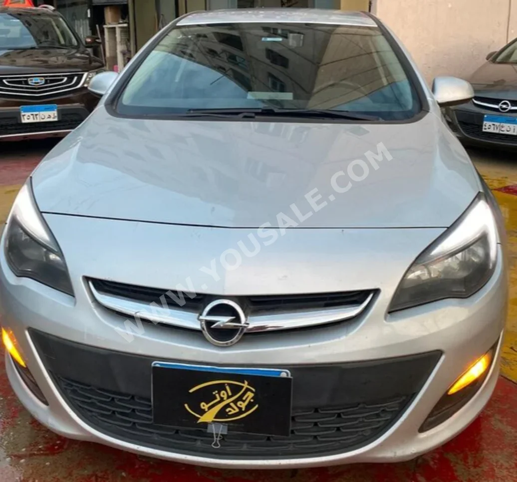 Opel  Astra  2019  Sedan  Automatic  Opel Cylinder  75,000 Km  FWD  Silver  Gasoline