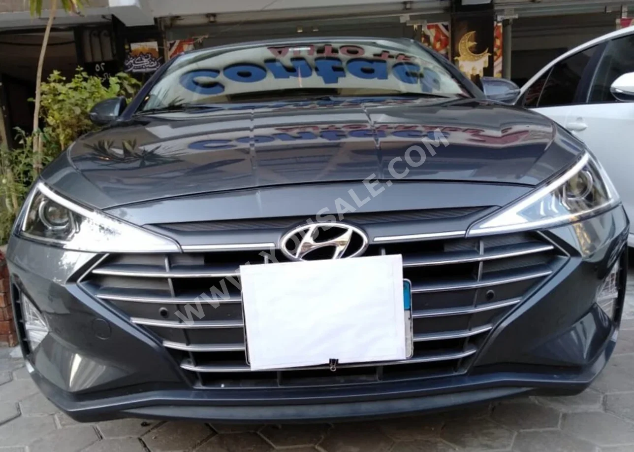 Hyundai  Elantra  2025  Sedan  Automatic  4 Cylinder  14,000 Km  FWD  Gray  Gasoline