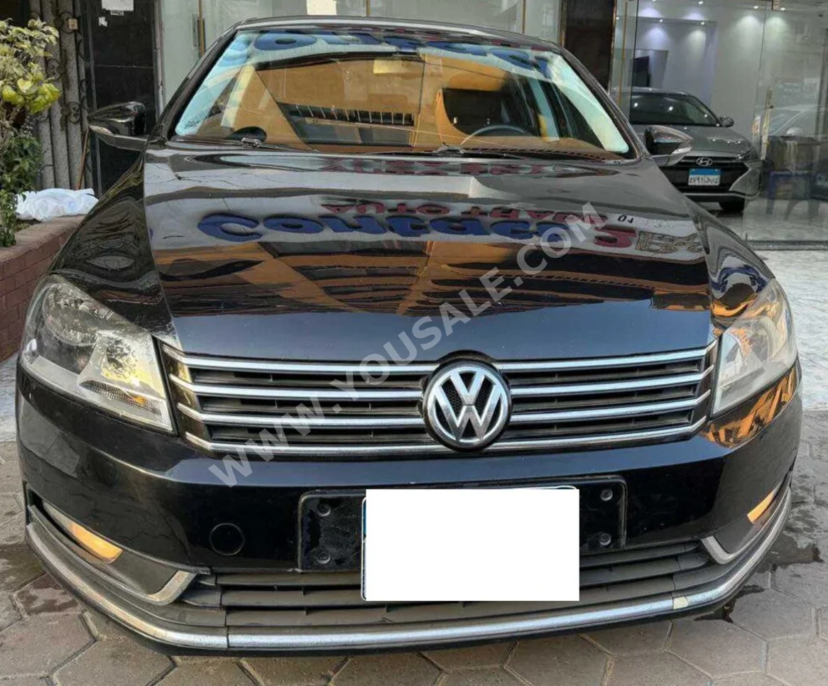 Volkswagen  Passat  2012  Limousine  Tiptronic  4 Cylinder  218,000 Km  FWD  Blue  Gasoline