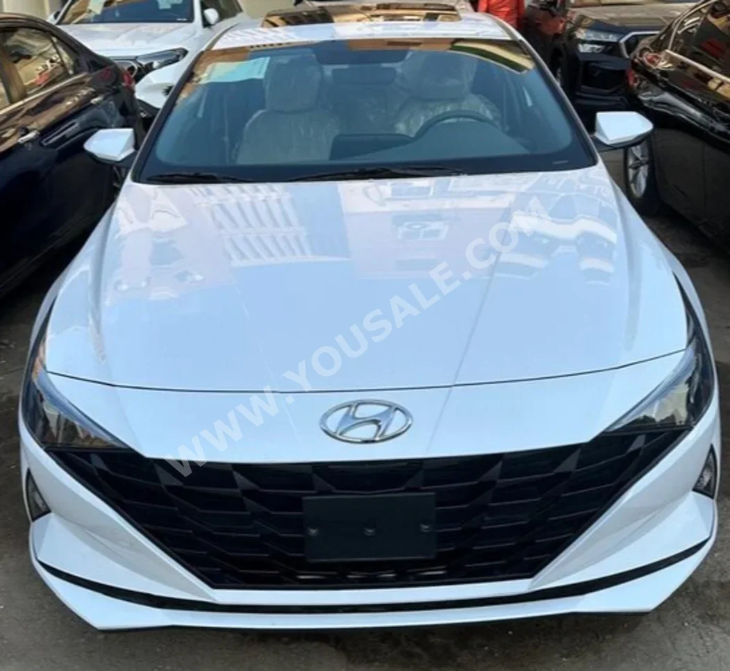 Hyundai  Elantra  2023  Sedan  Automatic  4 Cylinder  0 Km  FWD  White  Gasoline
