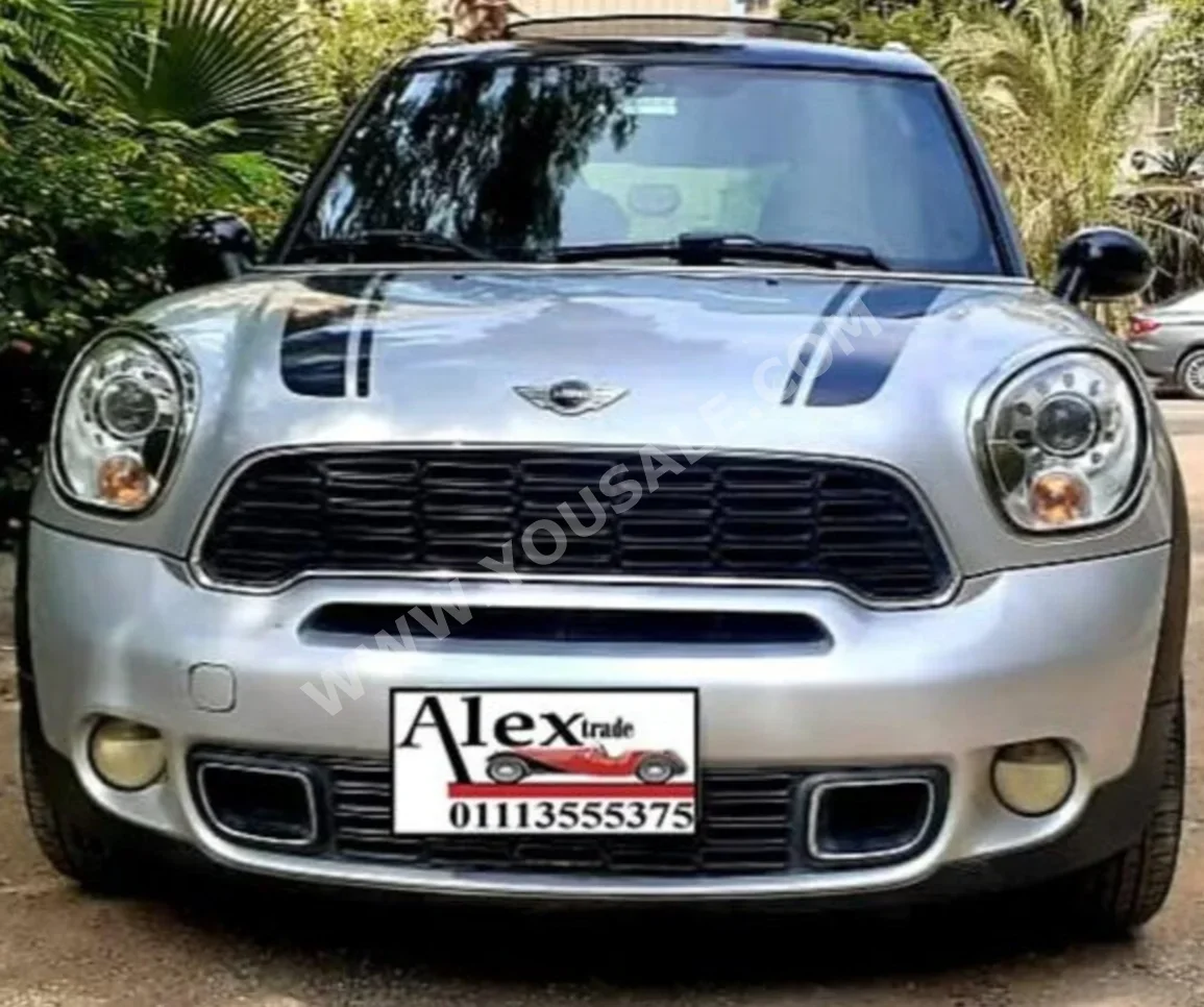 Mini  Cooper  CountryMan  2011  SUV  Automatic  4 Cylinder  165,000 Km  FWD  Silver  Gasoline