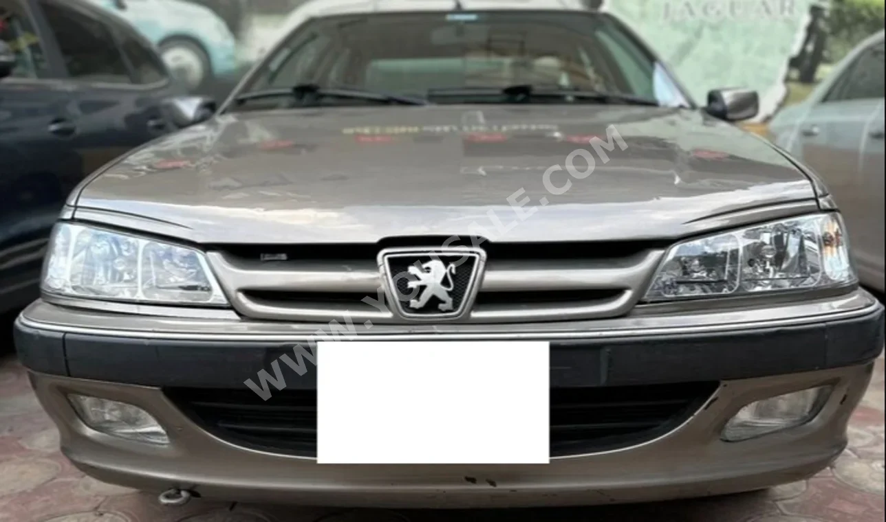 Peugeot Pars 2008 Sedan Manual 4 Cylinder 12,000 Km FWD Brown Gasoline