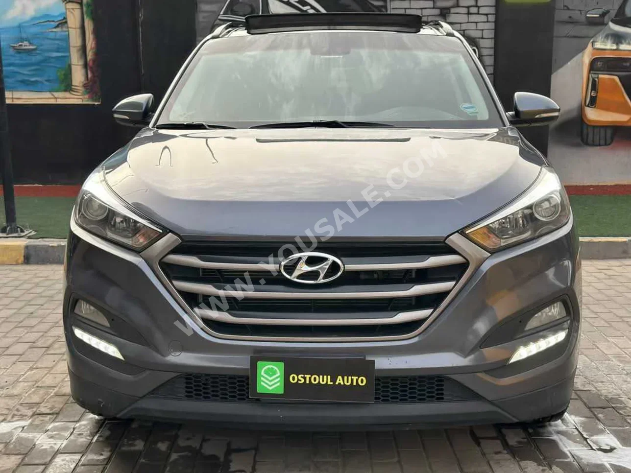 Hyundai  Tucson  2017  SUV  Automatic  4 Cylinder  185,000 Km  FWD  Gray  Gasoline