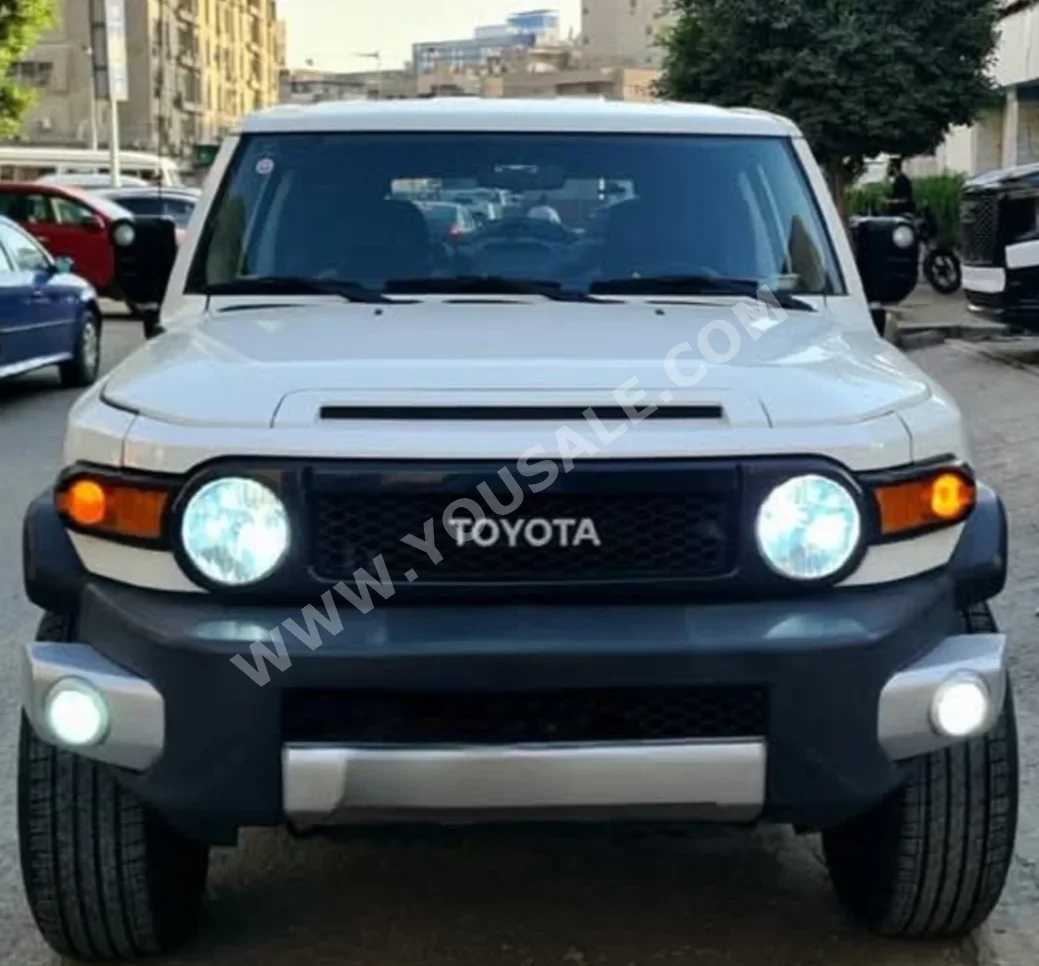 Toyota  FJ Cruiser  2019  SUV  Automatic  6 Cylinder  55,000 Km  RWD  White  Gasoline