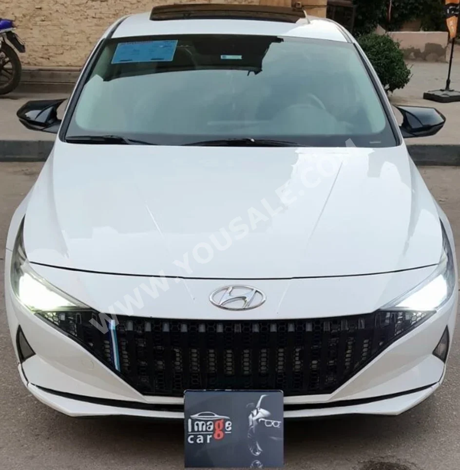 Hyundai  CN7  2022  Sedan  Automatic  4 Cylinder  120,000 Km  FWD  White  Gasoline