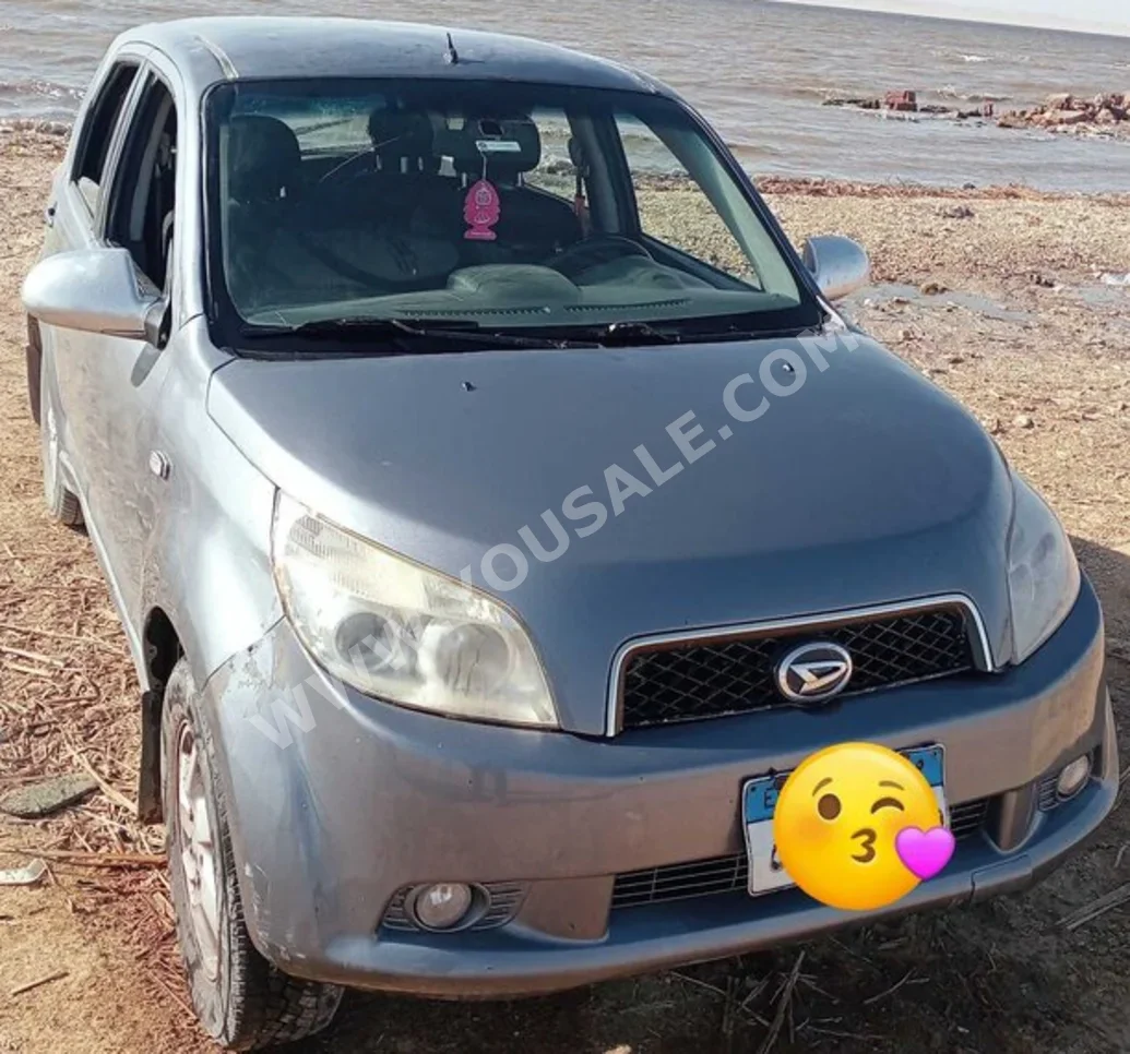 Daihatsu  Terios  2007  Hatchback  Automatic  4 Cylinder  190,000 Km  4WD  Silver  Gasoline