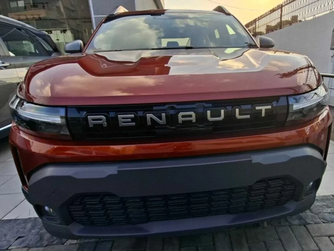 Renault  Duster  2026  SUV  Automatic  4 Cylinder  0 Km  FWD  Red  Gasoline