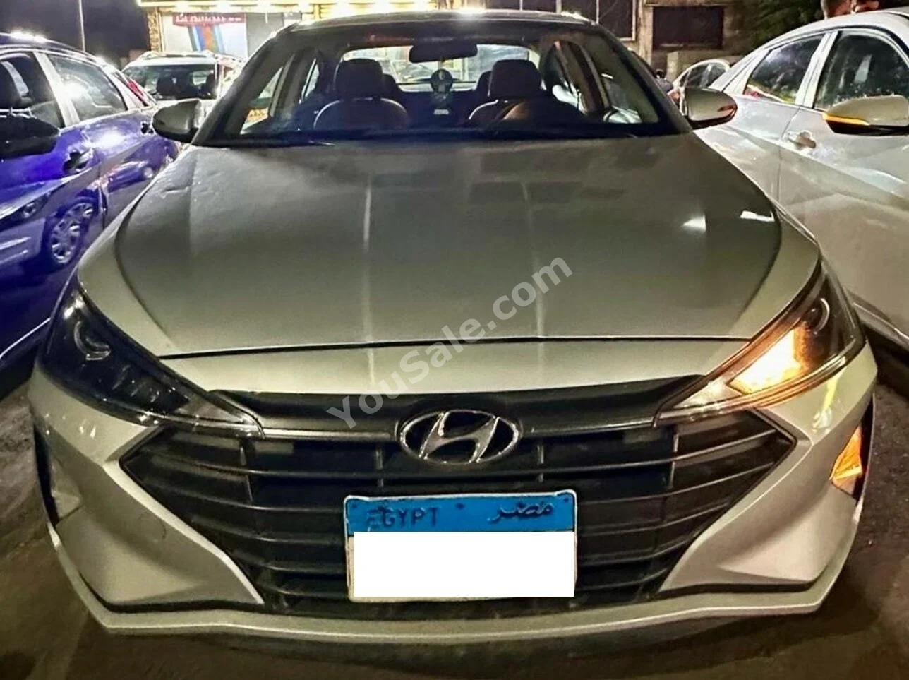 هيونداي  النترا  2019  سيدان  اوتوماتيك  4 سلندر  180 كم  دفع أمامي  فضي  بنزين