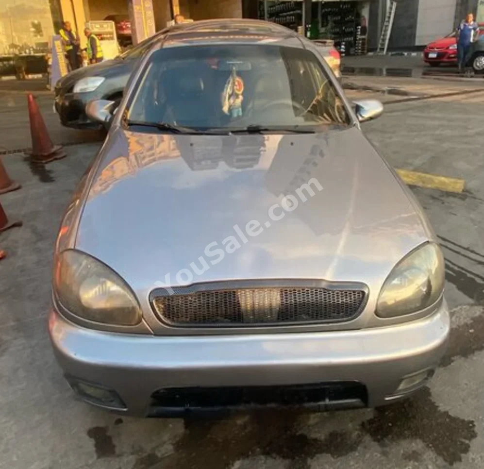 Chevrolet  Lanos  2016  Sedan  Manual  4 Cylinder  270,000 Km  FWD  Silver  Gasoline