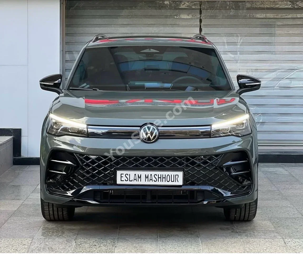 Volkswagen  TIGUAN  2025  SUV  Automatic  4 Cylinder  0 Km  FWD  Olive  Gasoline