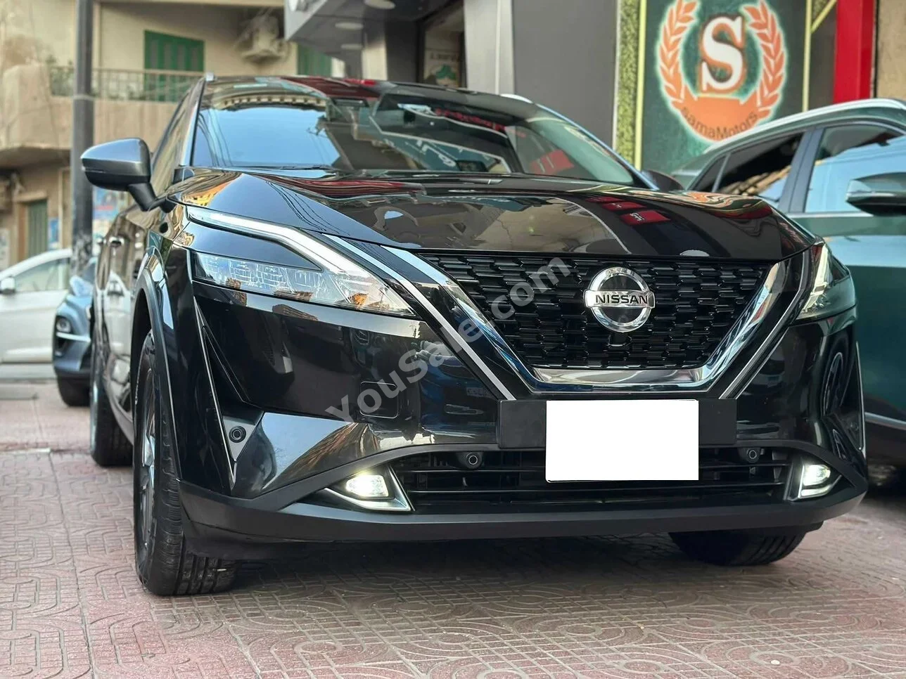 Nissan  Qashqai  2023  Hatchback  Automatic  4 Cylinder  7,000 Km  FWD  Black  Gasoline