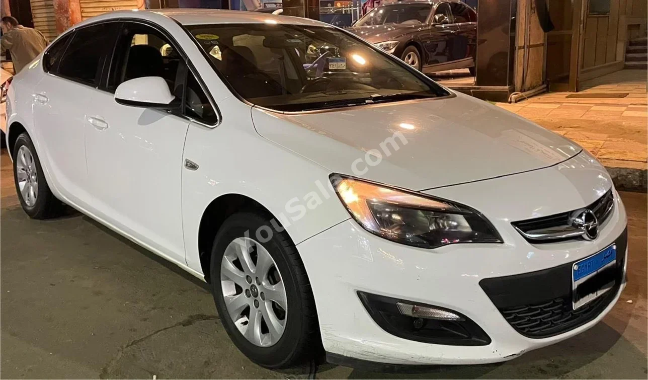 Opel  Astra  2021  Sedan  Automatic  4 Cylinder  120,000 Km  FWD  White  Gasoline