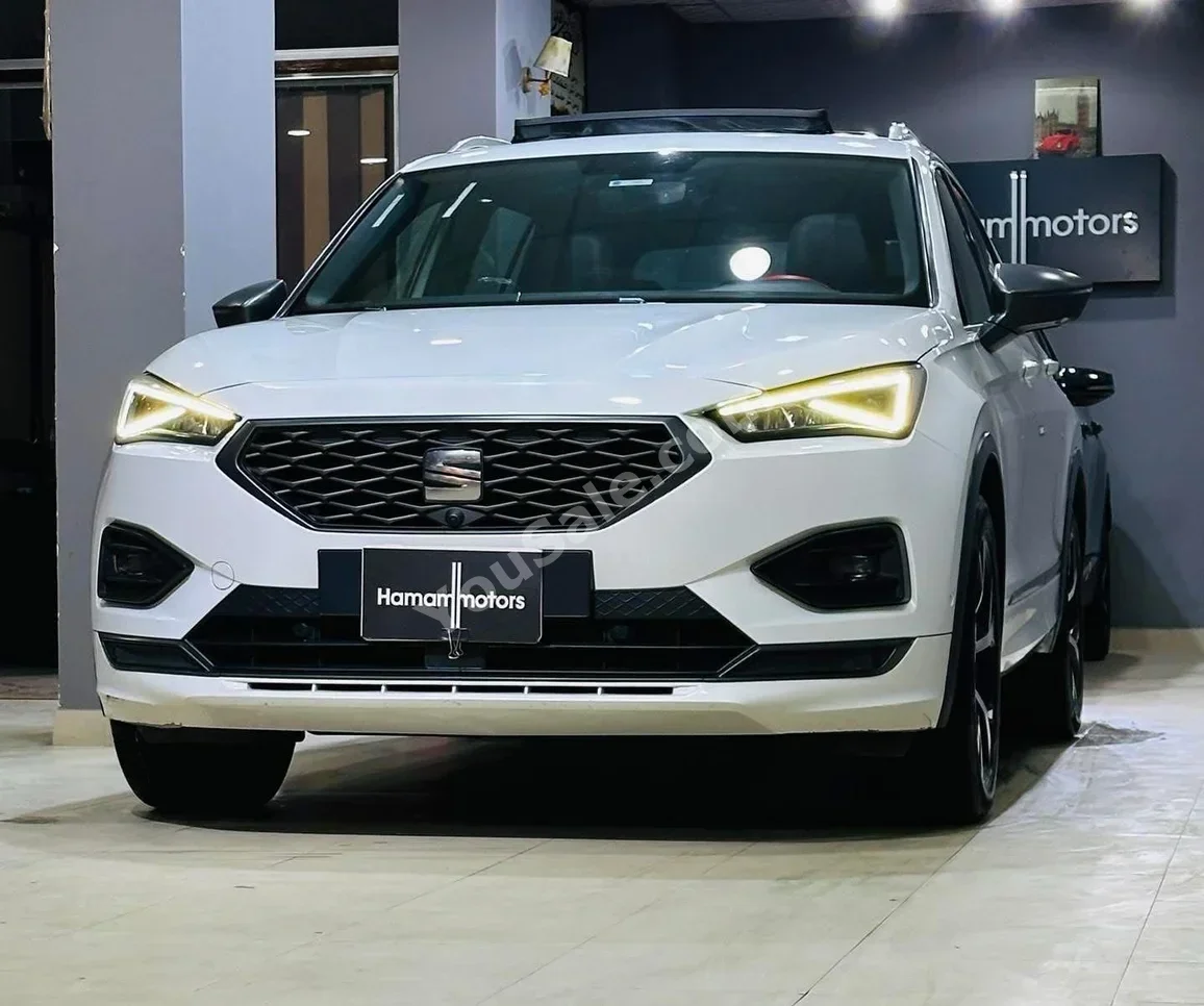 Seat Tarraco 2022 SUV Automatic 4 Cylinder 139,000 Km FWD Pearl Gasoline