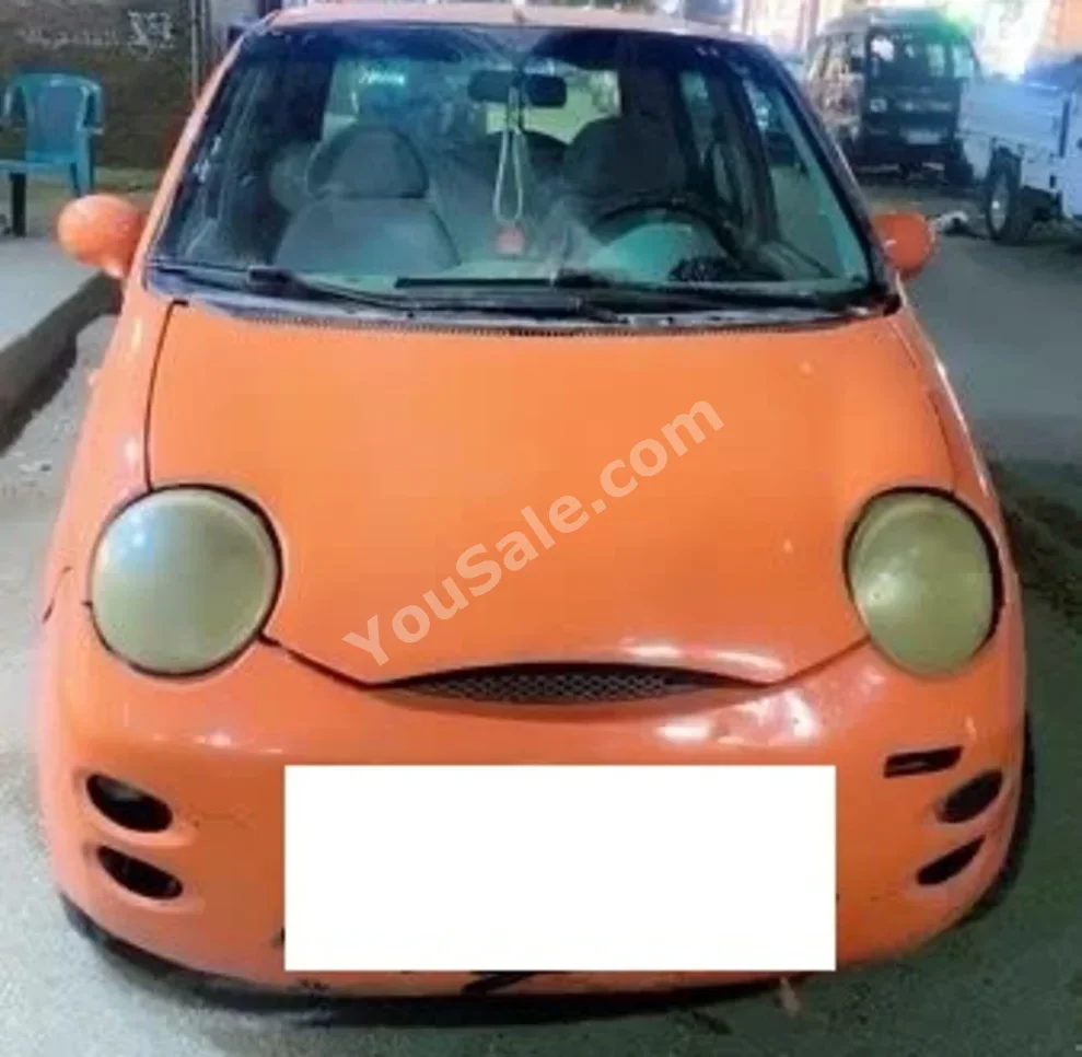 شيري شيري 2007 هاتشباك عادي 3 سلندر 160,000 كم شيري برتقالي بنزين