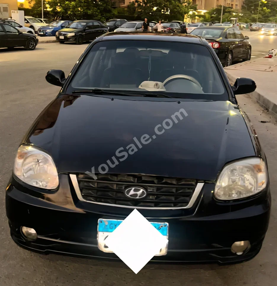 هيونداي  فيرنا  2011  سيدان  اوتوماتيك  4 سلندر  177,000 كم  هيونداي  أسود  بنزين