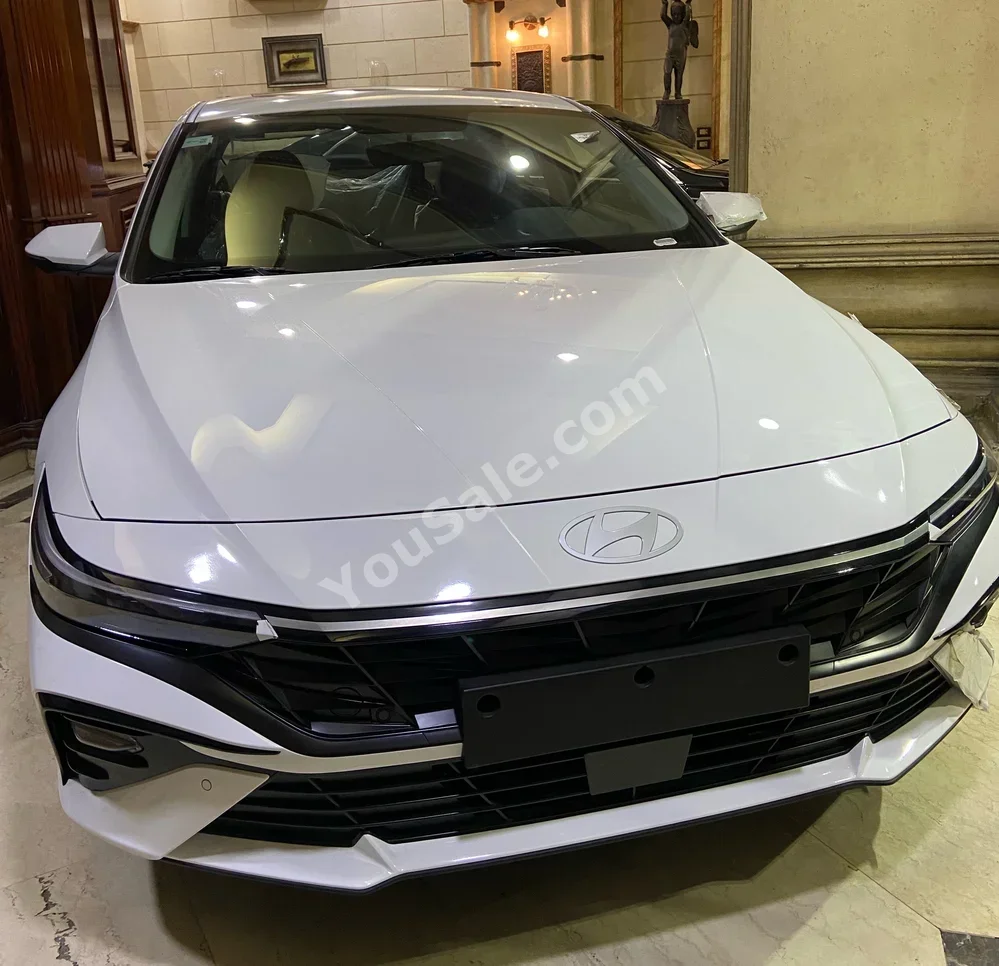 Hyundai  CN7  2025  Sedan  Automatic  4 Cylinder  0 Km  FWD  White  Gasoline