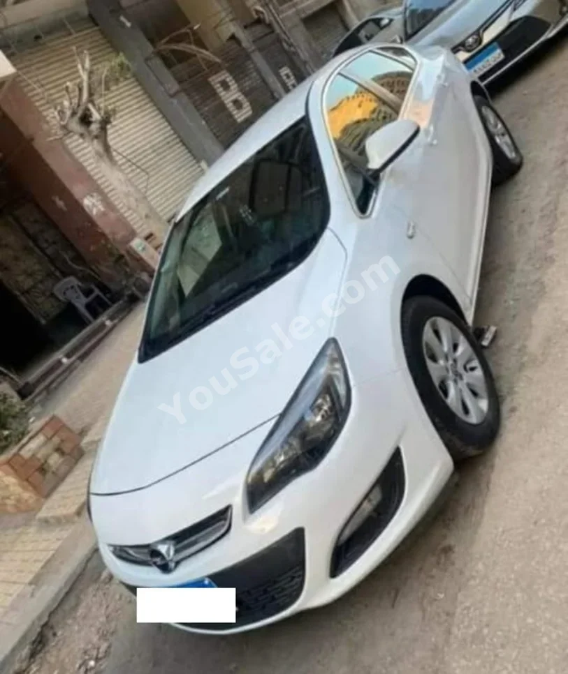 Opel Astra 2019 Sedan Automatic 4 Cylinder 87,000 Km FWD White Gasoline