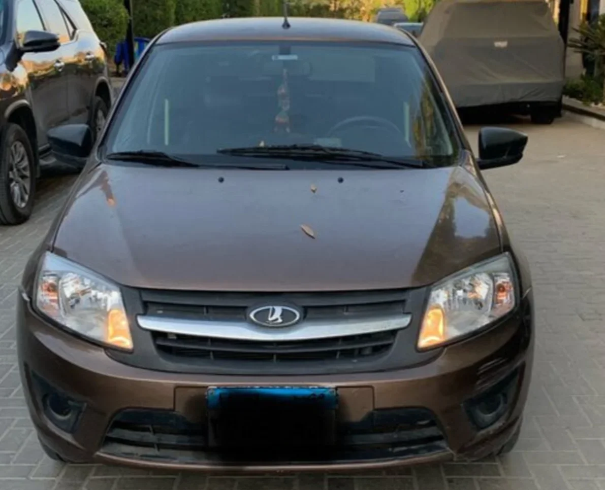 Lada  Granta  2018  Sedan  Manual  4 Cylinder  30,000 Km  FWD  Brown  Gasoline