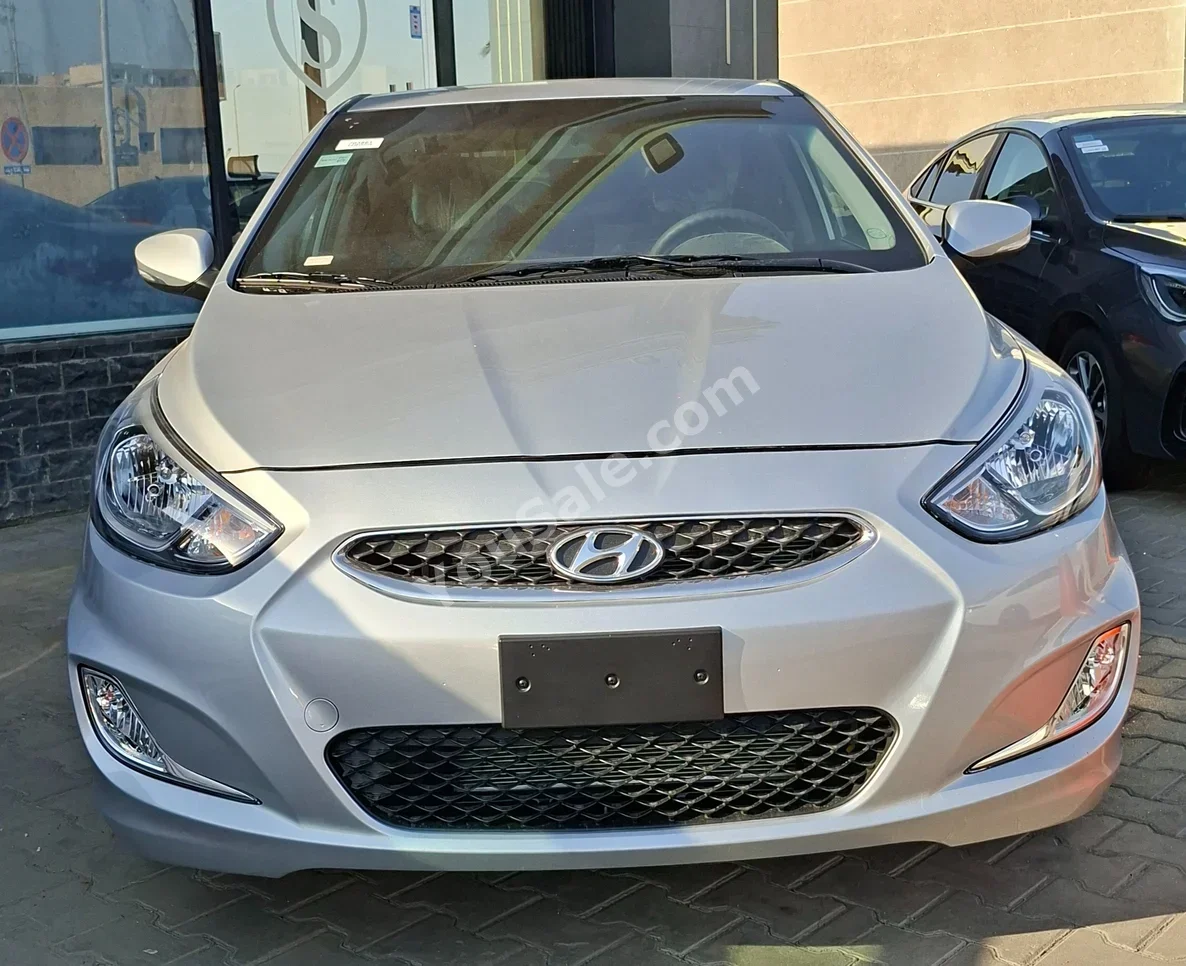 Hyundai  Accent  2026  Sedan  Automatic  4 Cylinder  0 Km  FWD  Silver  Gasoline