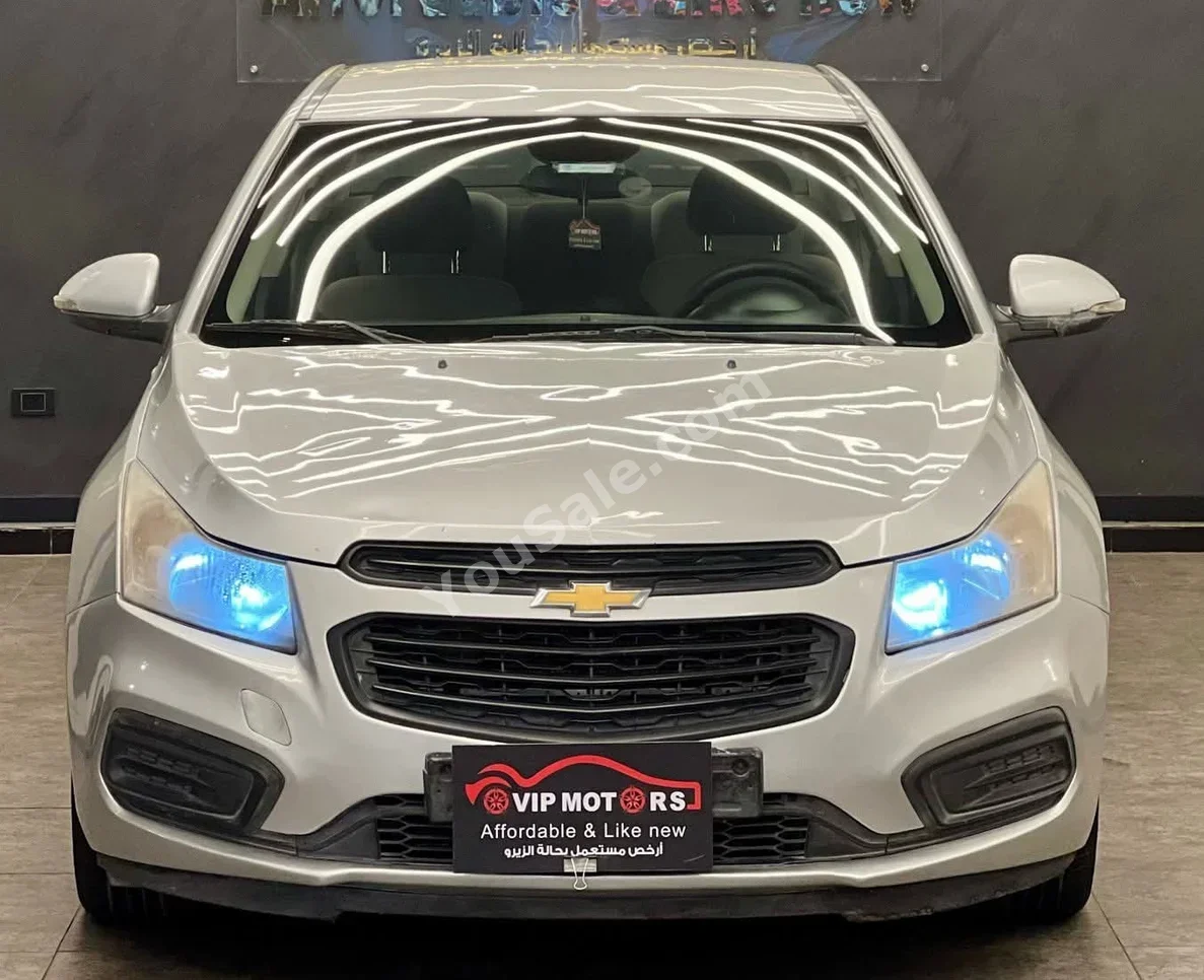 Chevrolet Cruze 2016 Sedan Automatic 4 Cylinder 110,000 Km FWD Silver Gasoline