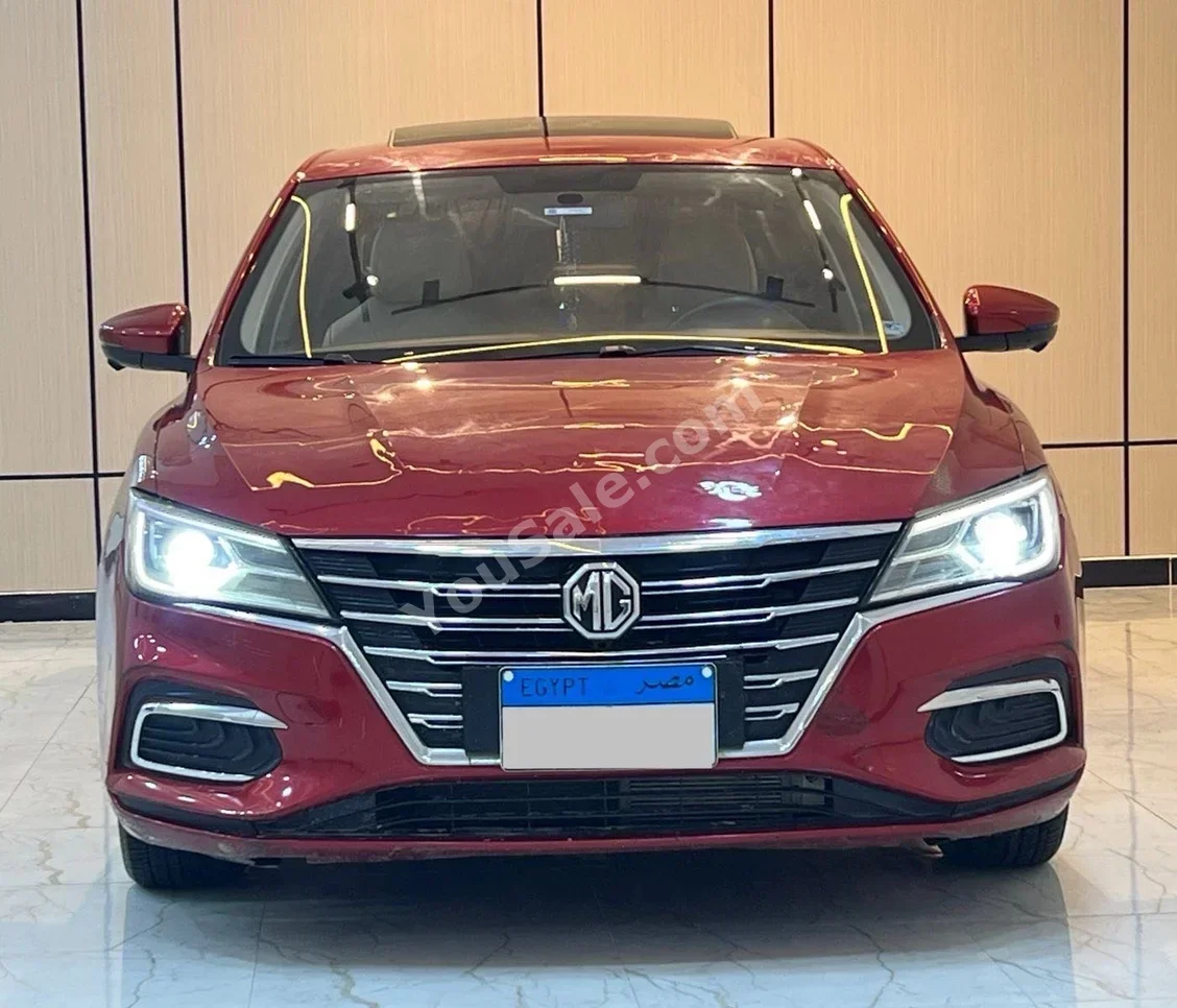 ام جي  ام جي 5  2021  سيدان  اوتوماتيك  4 سلندر  67,000 كم  دفع أمامي  أحمر  بنزين