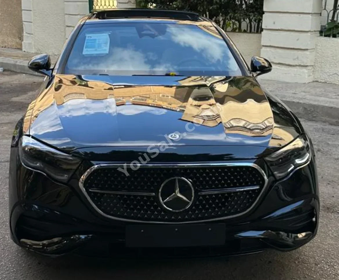 Mercedes-Benz  E200  Sedan  Black  2025