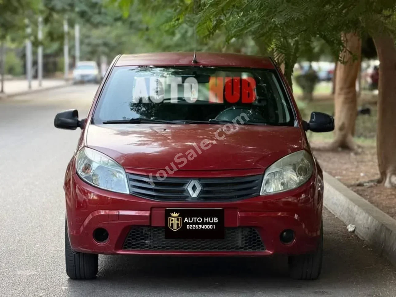Renault  Sandero  2012  Hatchback  Manual  4 Cylinder  100,000 Km  FWD  Red  Gasoline