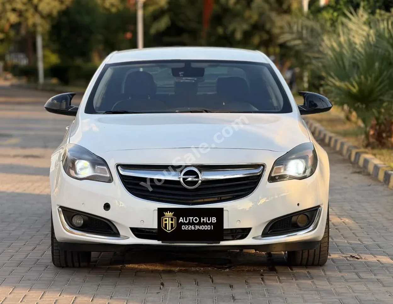 اوبل  انسيجنا  2017  سيدان  اوتوماتيك  4 سلندر  150,000 كم  دفع أمامي  أبيض لؤلؤي  بنزين
