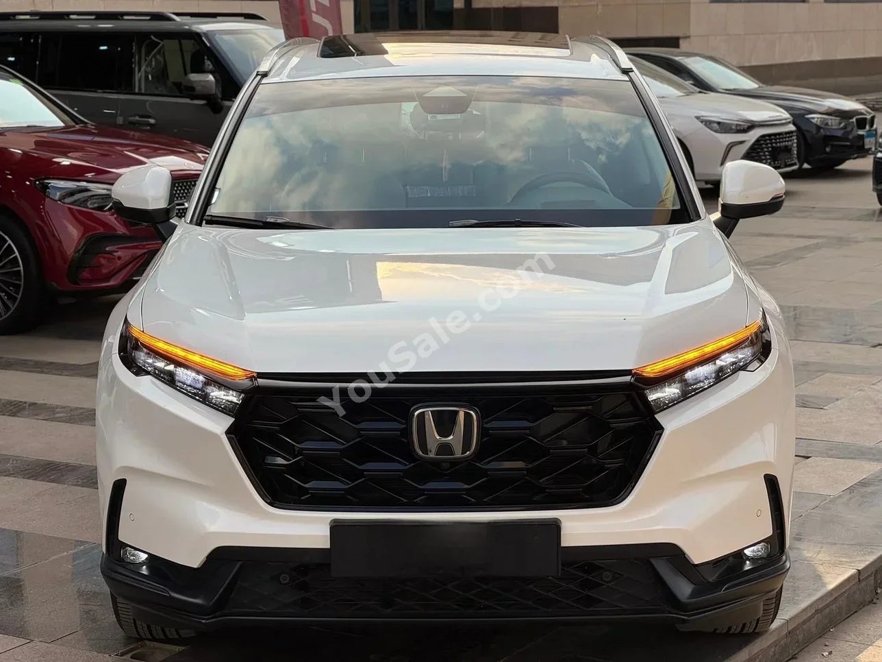 Honda  CRV  2024  SUV  Automatic  4 Cylinder  1,900 Km  FWD  White  Gasoline