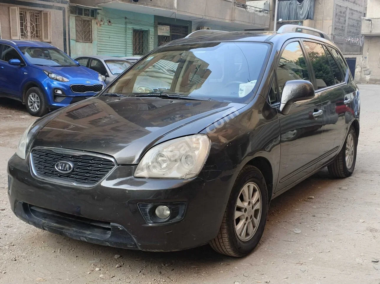 Kia  Carens  2012  SUV  Manual  4 Cylinder  196,000 Km  FWD  Bronze  Gasoline