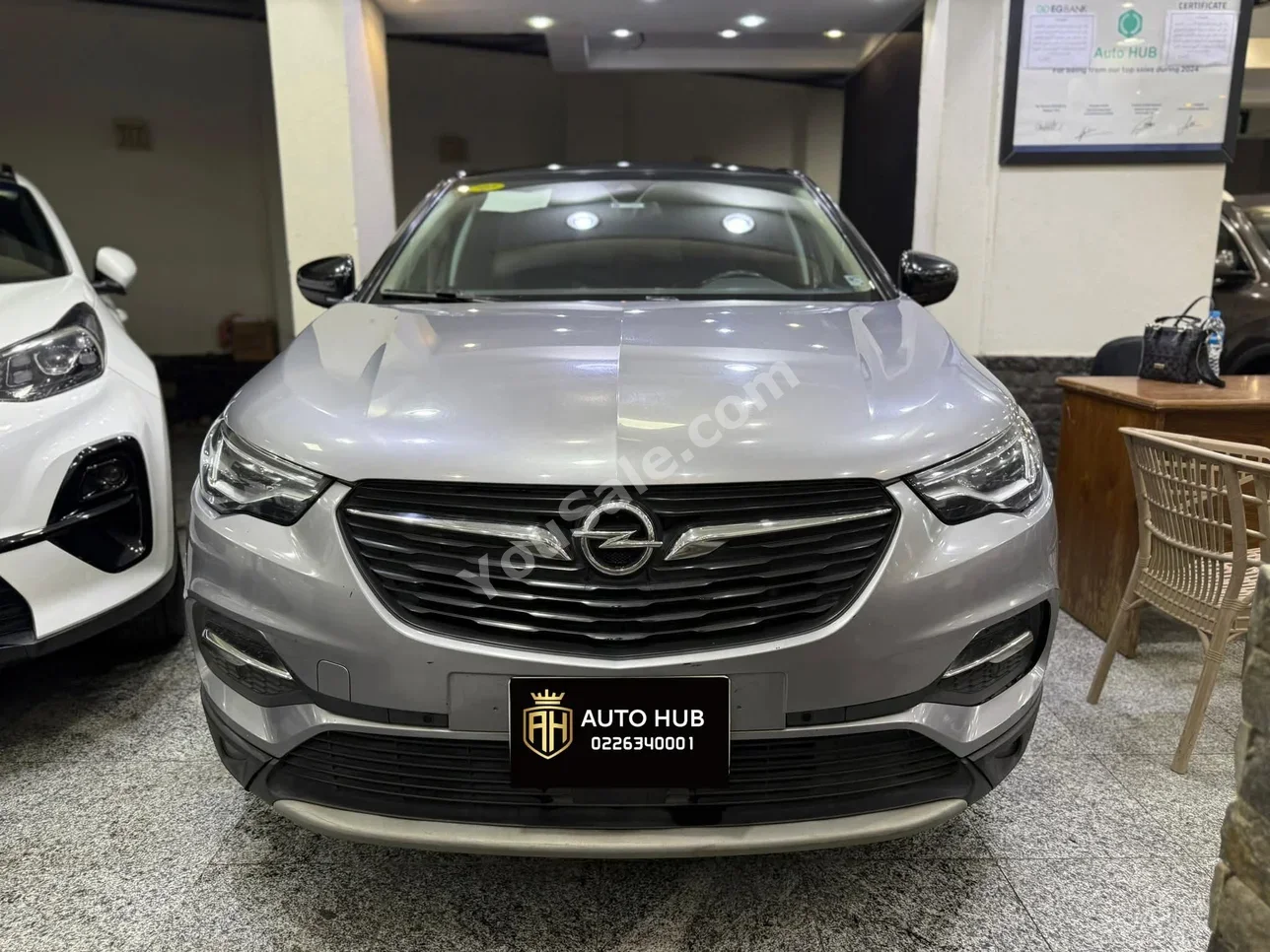 Opel  GrandLand  2021  SUV  Automatic  4 Cylinder  100,000 Km  FWD  Gray  Gasoline