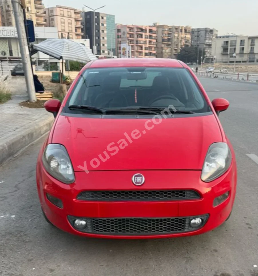 Fiat  Punto  2017  Hatchback  Automatic  4 Cylinder  111,000 Km  FWD  Red  Gasoline