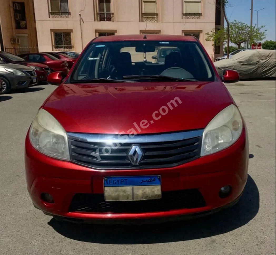 Renault  Sandero  2012  Sedan  Manual  4 Cylinder  117,800 Km  FWD  Red  Gasoline