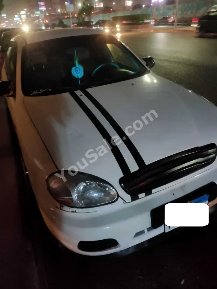 Chevrolet  Lanos  2010  Sedan  Manual  0 Cylinder  175,000 Km  FWD  White  Gasoline