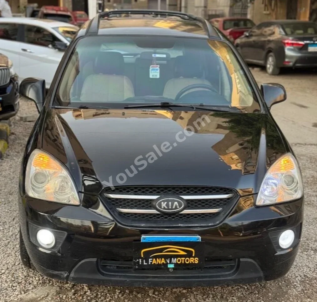 كيا  كارنز  2010  اس يو في  اوتوماتيك  4 سلندر  220,000 كم  دفع أمامي  أسود  بنزين