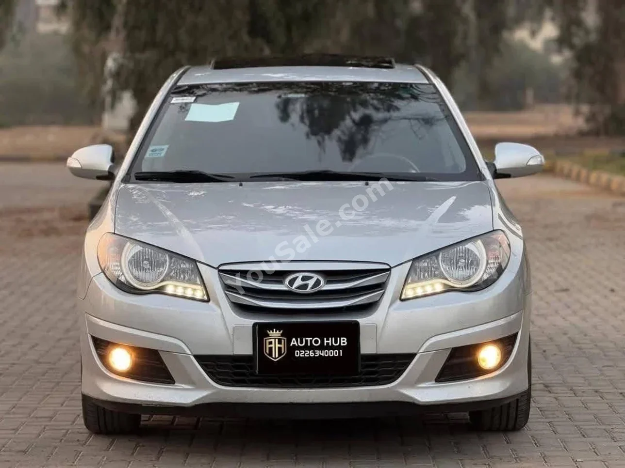 هيونداي  النترا  2019  سيدان  عادي  4 سلندر  70,000 كم  دفع أمامي  فضي  بنزين