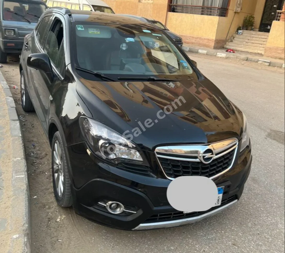اوبل  موكا  2016  اس يو في  اوتوماتيك  4 سلندر  147,000 كم  دفع أمامي  أسود  بنزين