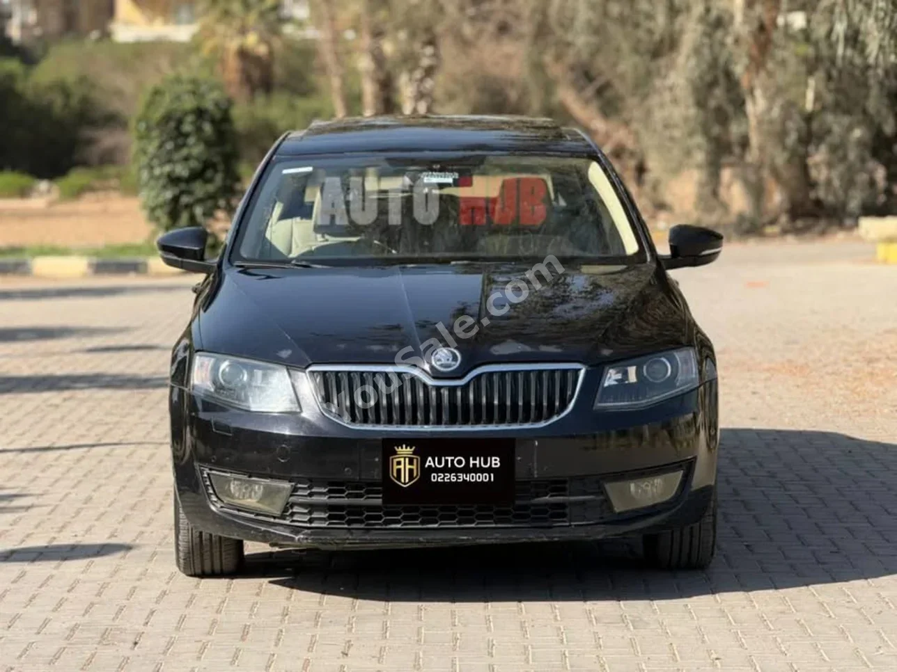 Skoda  Octavia  2015  Sedan  Automatic  4 Cylinder  100,000 Km  FWD  Black  Gasoline