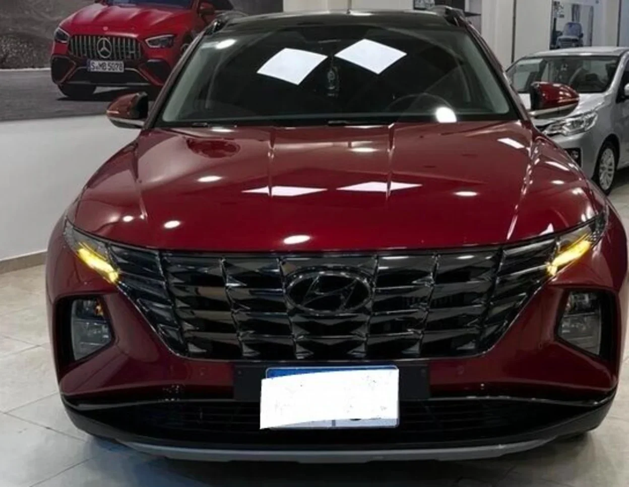 Hyundai Tucson 2023 SUV Automatic 4 Cylinder 61,000 Km FWD Red Diesel