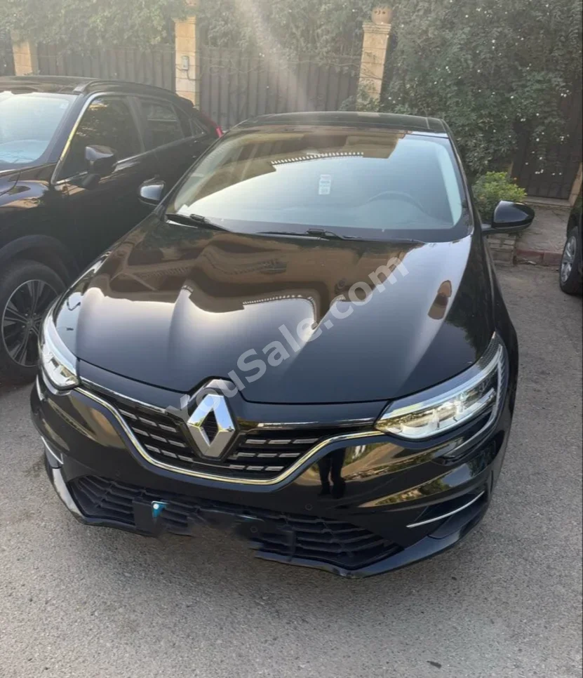 Renault  Megane  2022  Sedan  Automatic  4 Cylinder  120,000 Km  FWD  Black  Gasoline