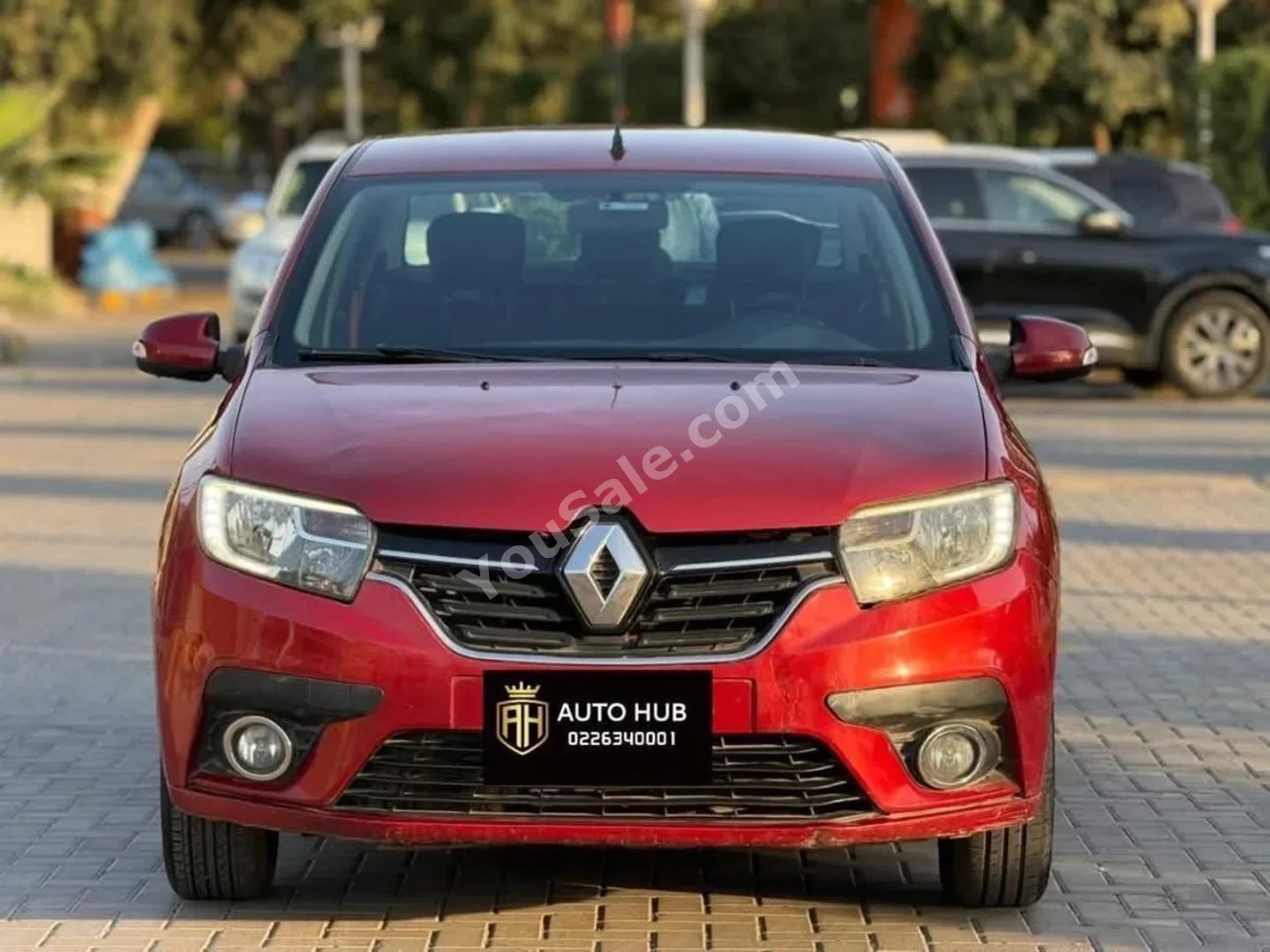 رينو  لوغان  2018  سيدان  اوتوماتيك  4 سلندر  80,000 كم  دفع أمامي  أحمر  بنزين