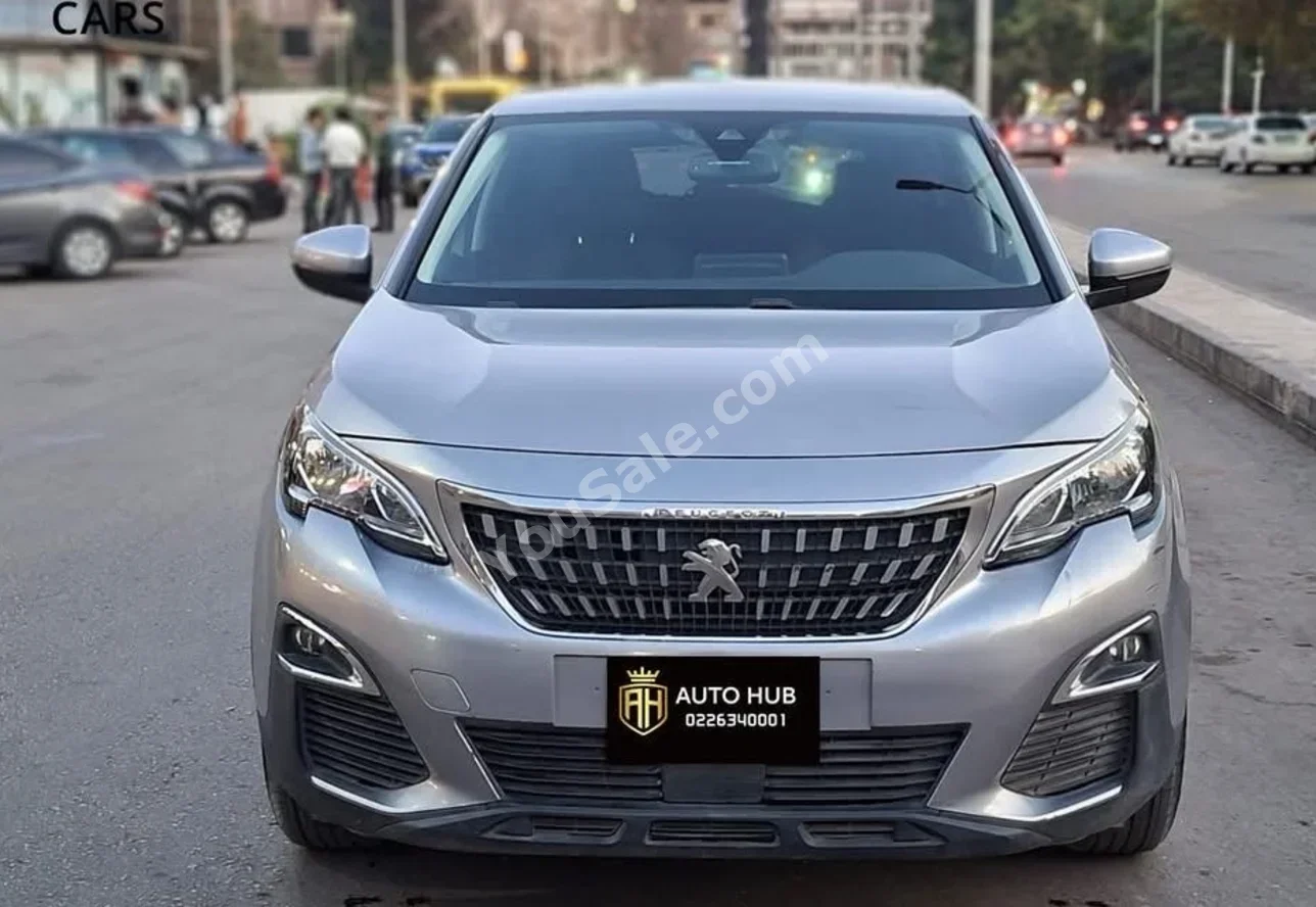 بيجو  3008  2020  اس يو في  اوتوماتيك  4 سلندر  150,000 كم  دفع أمامي  فضي  بنزين