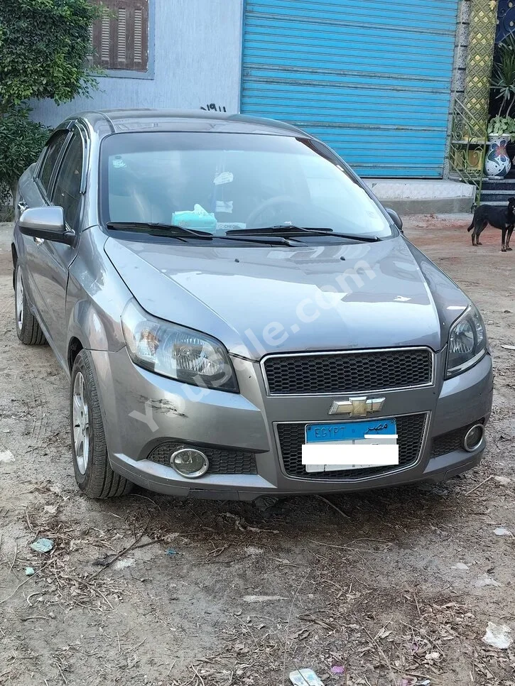 Chevrolet  Aveo  2017  Sedan  Automatic  4 Cylinder  132,000 Km  FWD  Gray  Gasoline