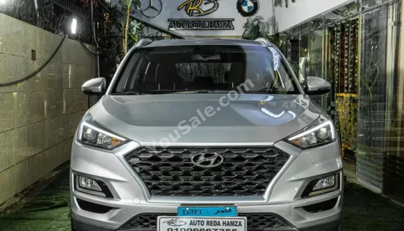 هيونداي توسان 2020 اس يو في اوتوماتيك 4 سلندر 39,000 كم دفع أمامي فضي بنزين