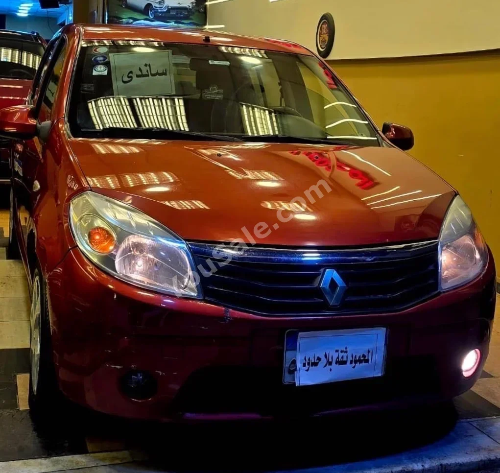رينو  سانديرو  2013  هاتشباك  اوتوماتيك  4 سلندر  68,000 كم  دفع أمامي  أحمر  بنزين