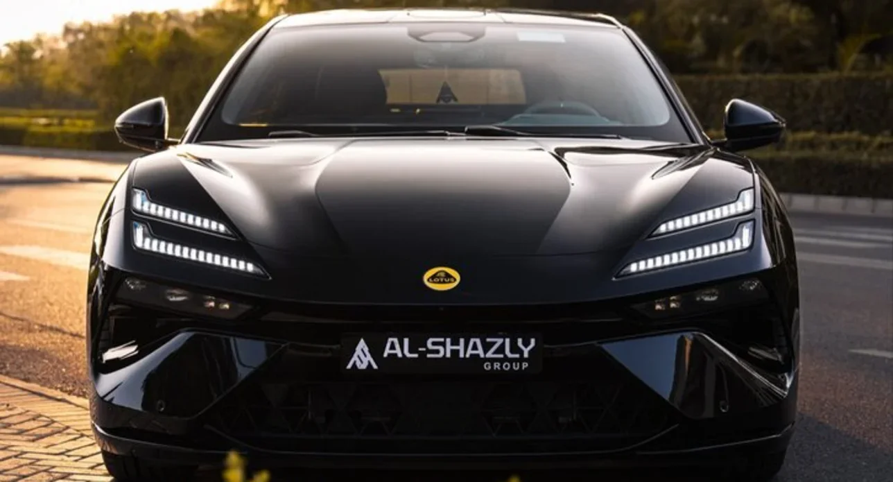 Lotus  Emira  2025  Sedan  Automatic  6 Cylinder  0 Km  RWD  Black  Electric