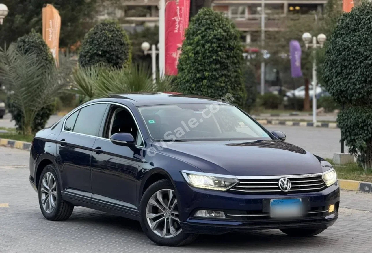 فولكس فاجن باسات 2019 سيدان اوتوماتيك 4 سلندر 60,000 كم دفع أمامي أسود بنزين