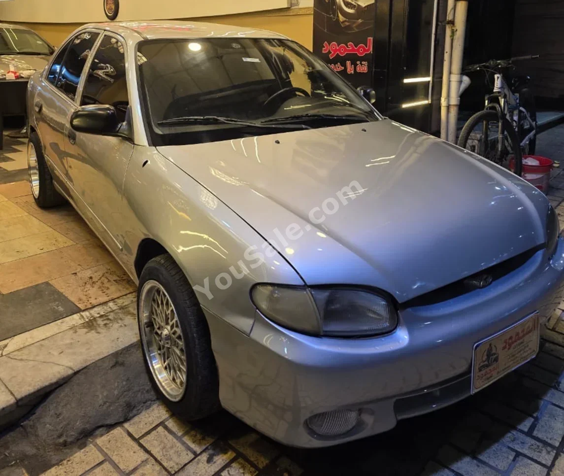 Hyundai Accent 2001 Manual 123,000 Km FWD Silver Gasoline