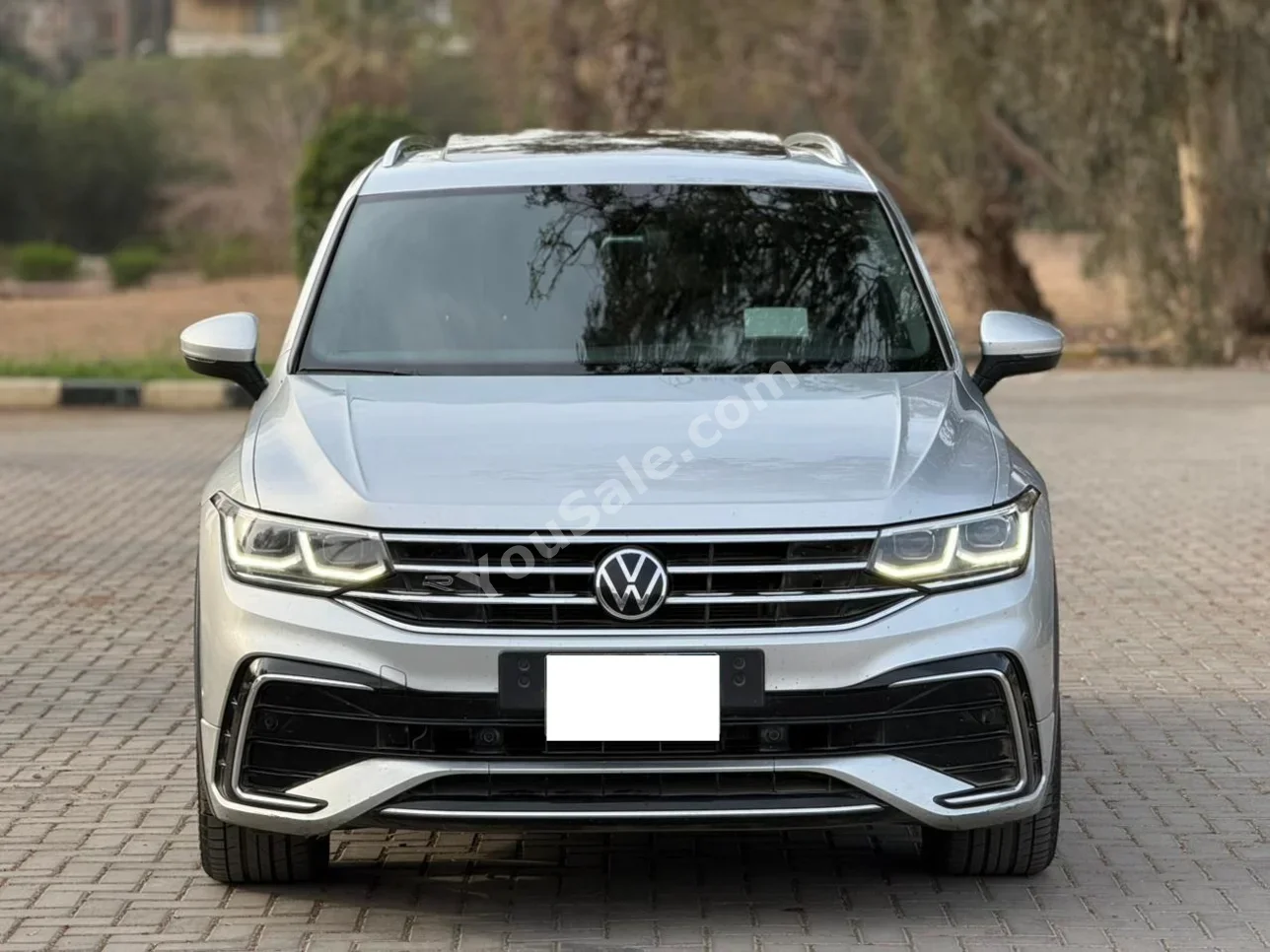 Volkswagen  TIGUAN  2024  SUV  Automatic  4 Cylinder  90,000 Km  FWD  Silver  Gasoline