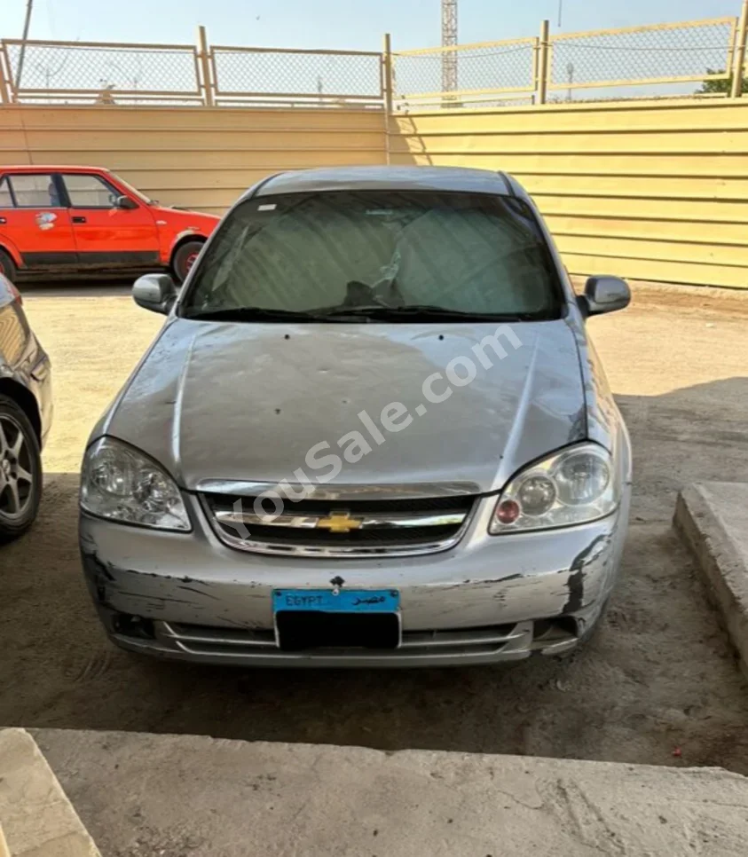 Chevrolet  Optra  2007  Sedan  Manual  4 Cylinder  198,000 Km  FWD  Silver  Gasoline